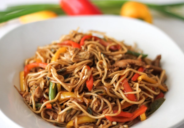 Chicken Hakka Noodles