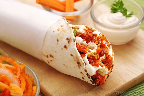 Egg Paneer Roll