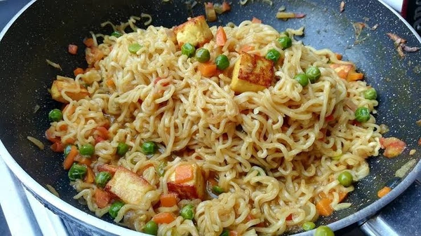 Veg Paneer Cheese Maggie