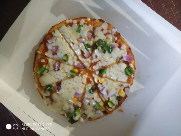 Veg Cheese Pizza 