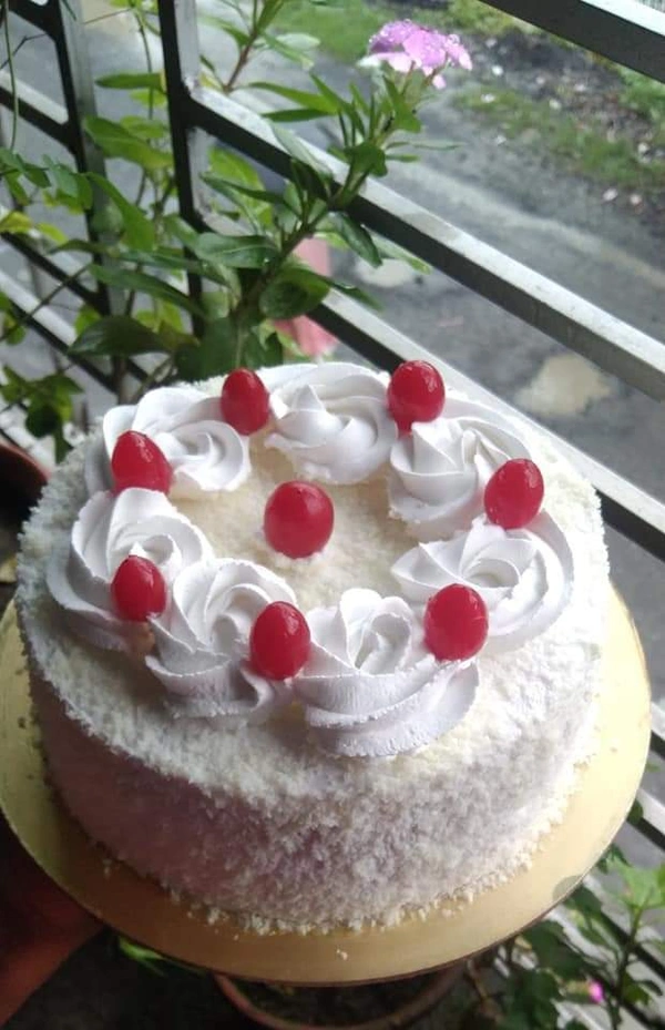 White Forest Ice Cake (350 gm) - 350 gm