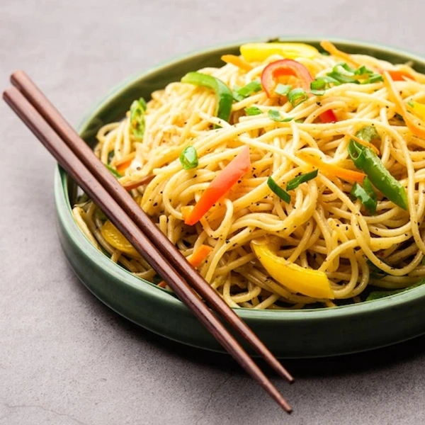 KT Cafe Veg Hakka Noddles