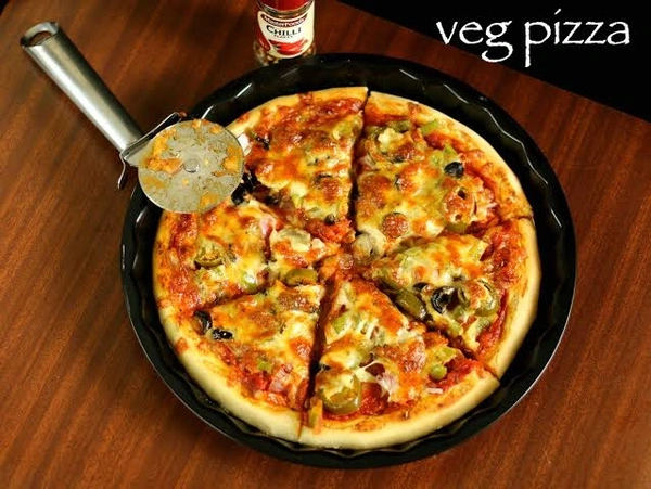 Noorani Corner Veg Pizza