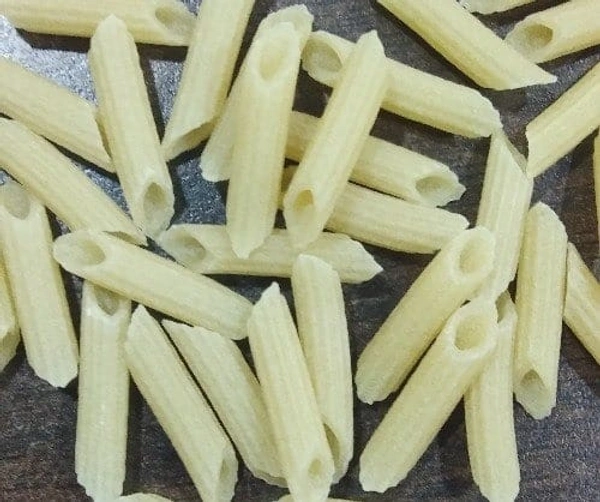Pasta Shape Fryum, Packaging Size: 25 Kg - All Sizes