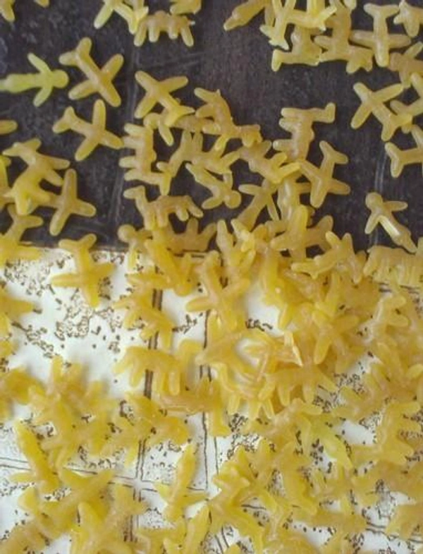 Airplane Shape Fryum, Packaging Size: 25 Kg