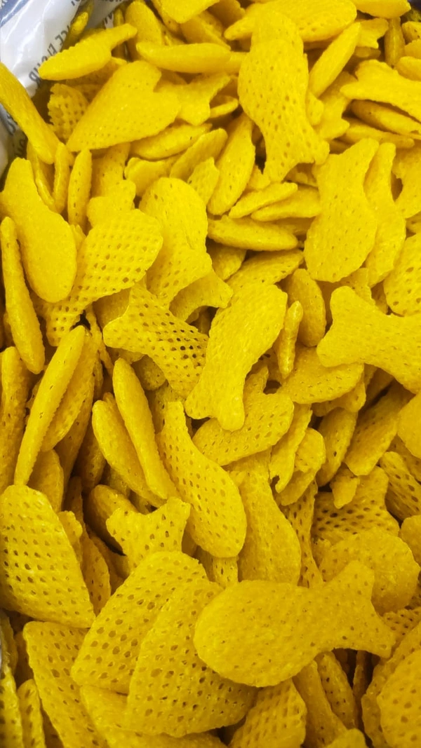 Bat Shape 3D Fryum, Packaging Size: 15 Kg - Yellow