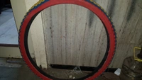 Metro Tyre 26×2.125 - Yellow And Red, 26×2.125