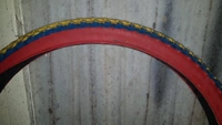 Metro Tyre 26×2.125 - Yellow And Red, 26×2.125