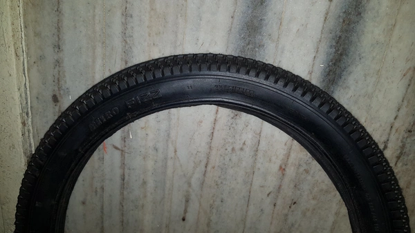 Metro Tyre 20×2.4 - Black, 20×2.4