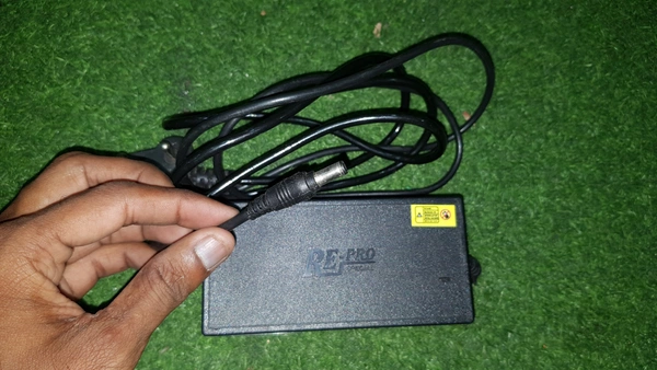 36v 7.5ah Cycle Charger  - Black, Normal