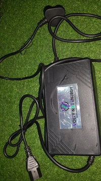 60v 24ah Lithium BATTERY Charger  - Black, Normal