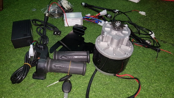 Cycle Side Hub motor Kit 24v/250 Watt - Black, Normal