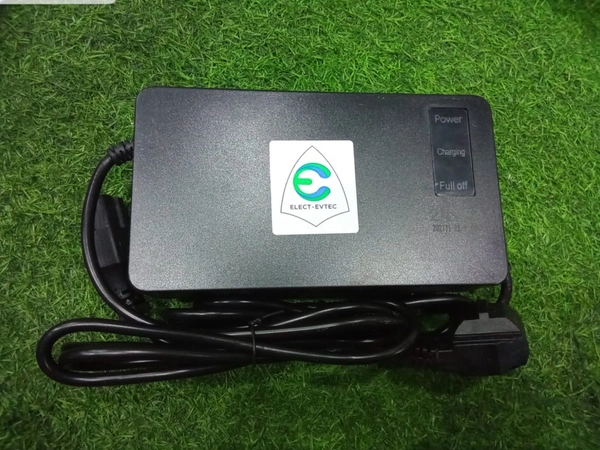 24v 5amp Lithium ion BATTERY Fast Charger  - Black, NORMAL