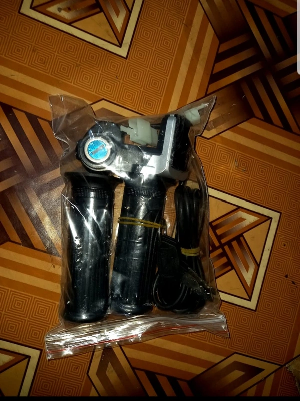 24v Digital Throttle - Black, NORMAL