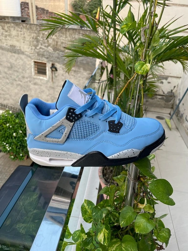 Air Jordan Retro 4 - 42uk8