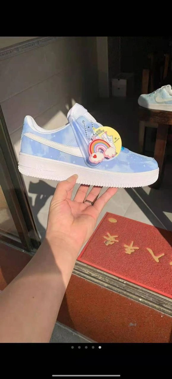 nike color changing shoe  - 43uk8.5