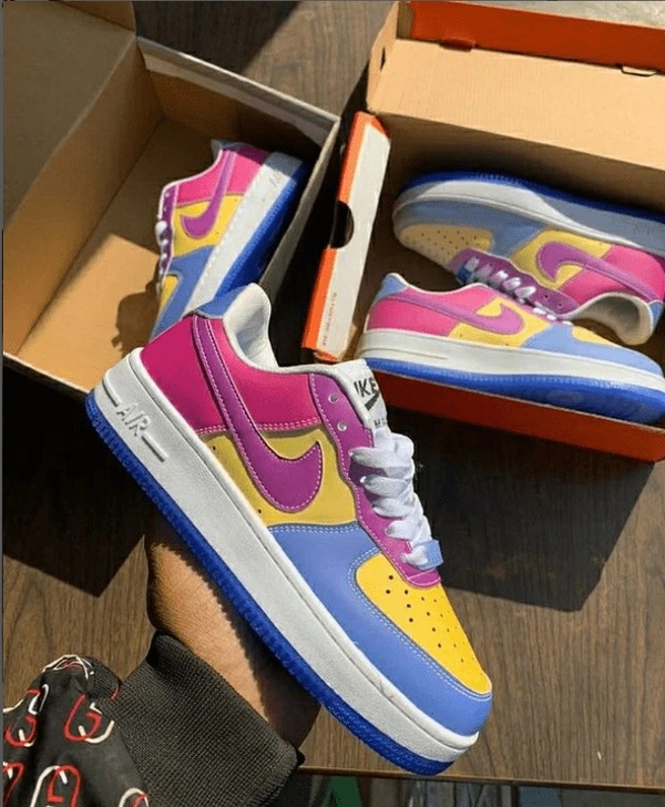 Nike color changing UV Reflect shoes - 44uk9