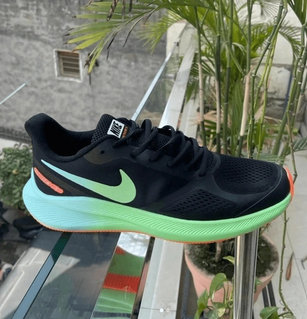 Nike WMNS Todos Leather Running Shoes - 44