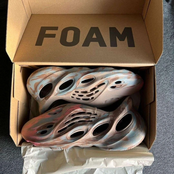 Adidas yeezy runner shoes - 41