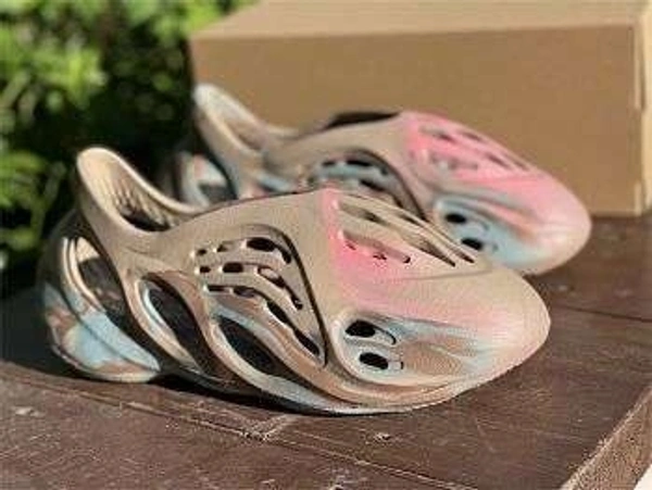 Adidas yeezy runner shoes - 42