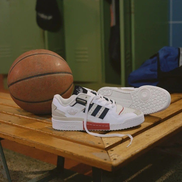 Adidas originals bad bunny - 45uk10