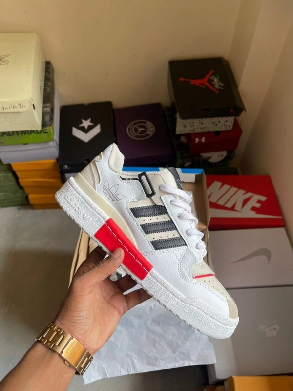 Adidas originals bad bunny - 45uk10