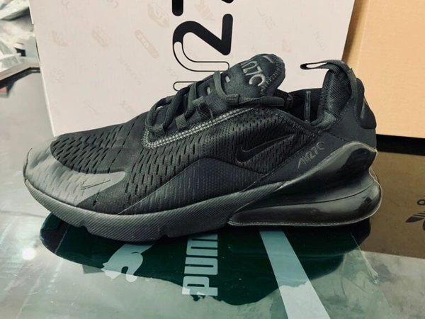Nike Air 270 Black Tube Shoe - 42uk8