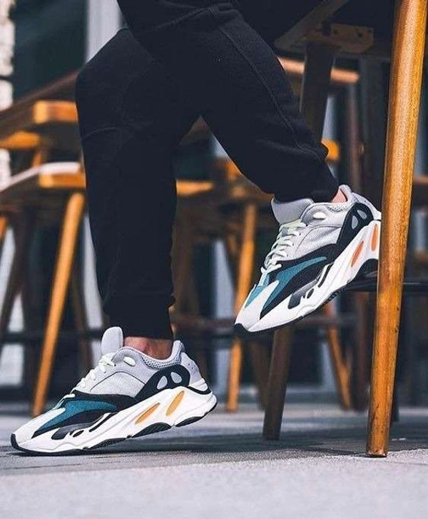 Yezzy 700 carbon shoes - 43