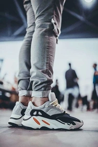 Yezzy 700 carbon shoes - 44