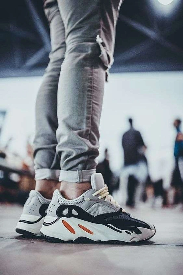 Yezzy 700 carbon shoes - 44