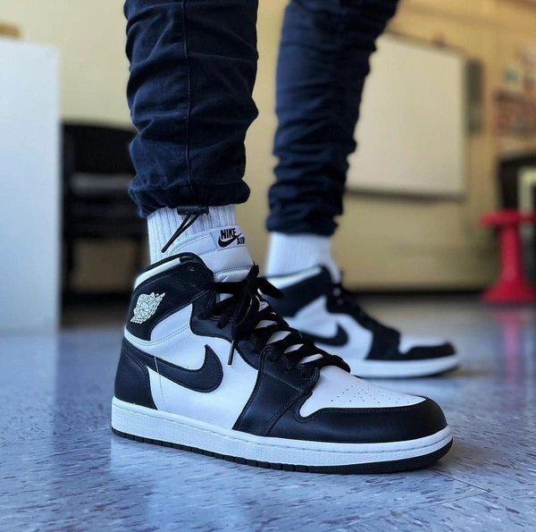 air jordan 1 panda shoe - 42uk8