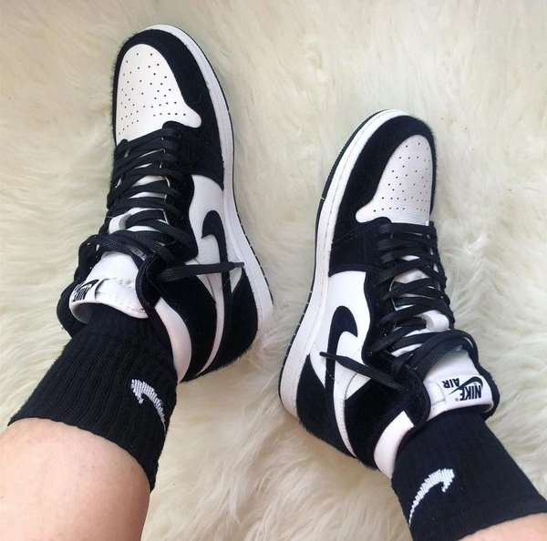 air jordan 1 panda shoe - 42uk8