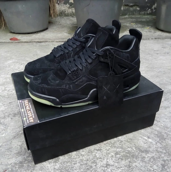 kaws jordan 4 top 10A quality - 44uk9