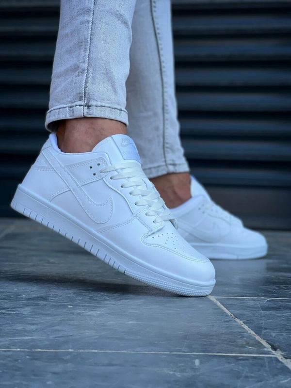 low dunk nike  - 43uk8.5