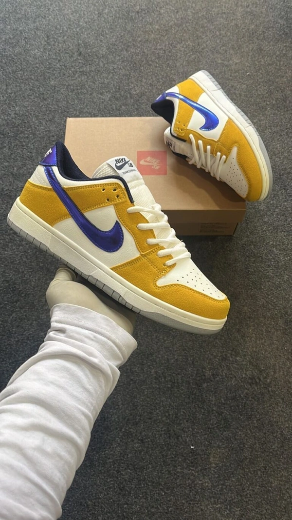 nike sb low dunks Shoes - 42uk8
