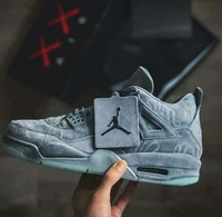 Jordan Kaws glow in dark snekers - 40uk6