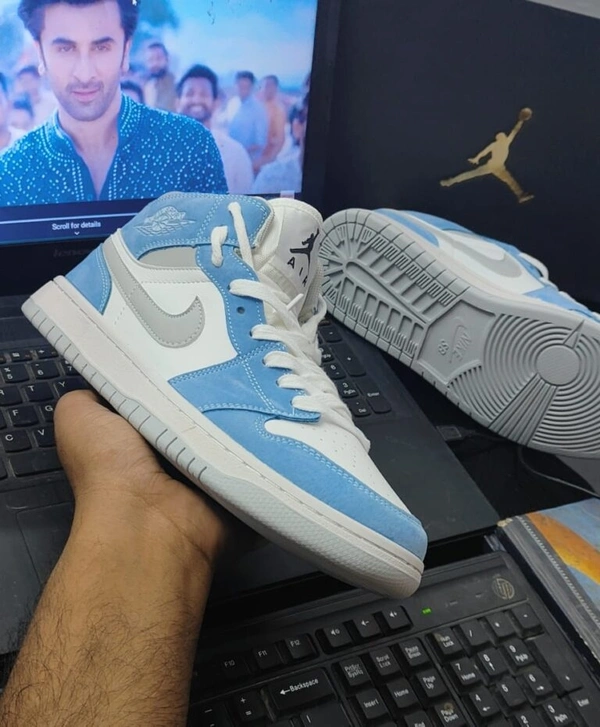 Nike Jordan 1 Retro royal blue - 41uk7