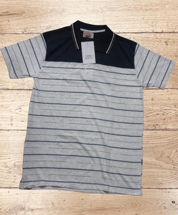 Collar Tshirt  - Gray, M