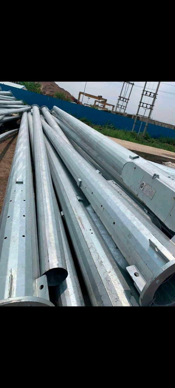 High Mast Pole/ Polygonal Pole - 9 mtr