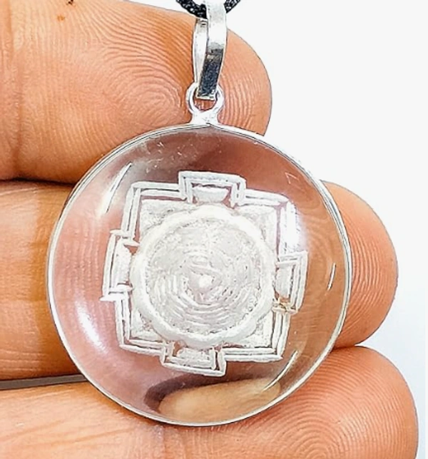 Original Shri yantra Engraved pendant in sphatik For men And Women - 🔴 Prepaid Only