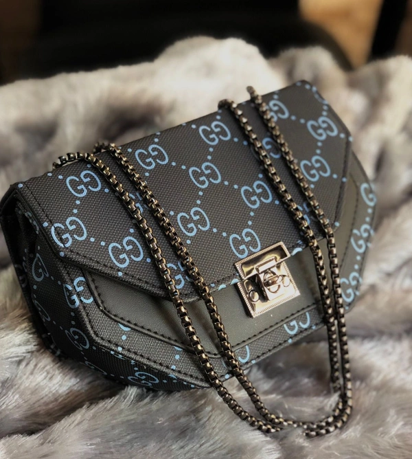 Gucci Chain Sling