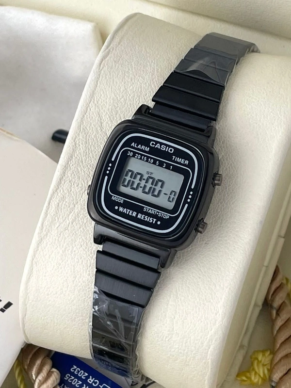 Casio Digital - Black