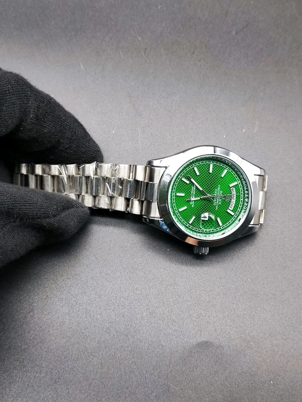 Rolex | 7a |quartz Machinary |Luxurybrandzone 