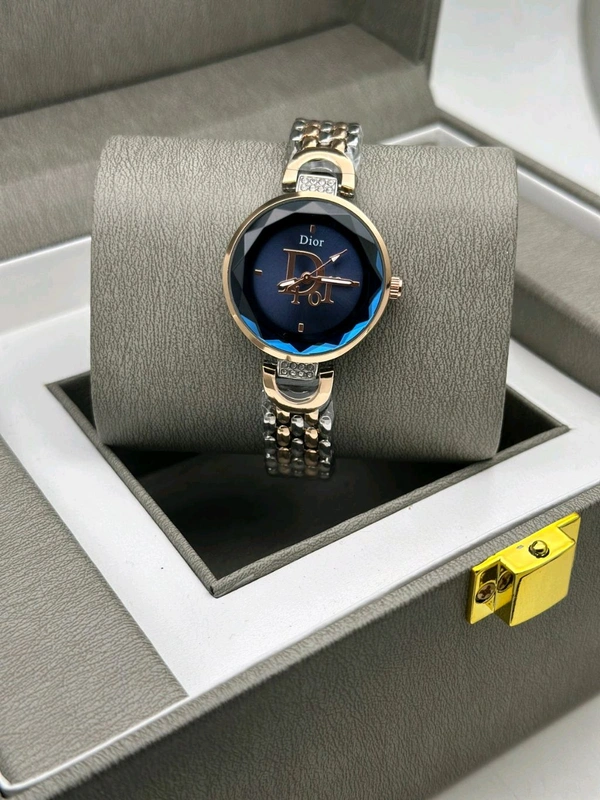 Dior Ladies ||quartz Machinary |7A Quality |Luxurybrandzone 