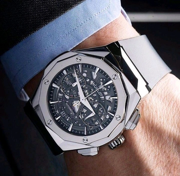 Hublot Skeleton Dial |7AA | All Chrono Working |Luxurybrandzone 