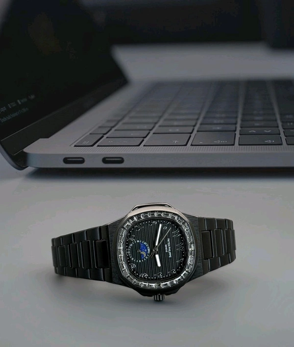 Patek Philippe  |  Quartz | Luxurybrandzone | 