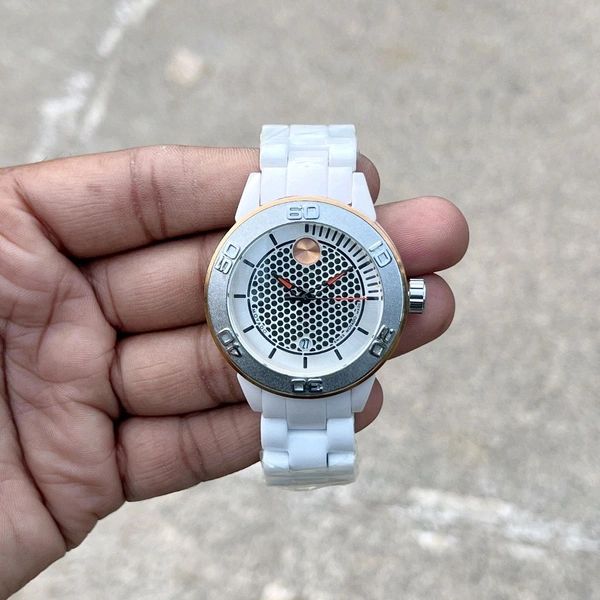Movado.| 7AA.    |Quartz.   |Luxurybrandzone |