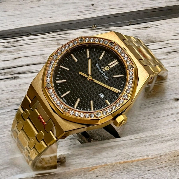 Audemars Piguet | Luxury Gold Colour | Luxurybrandzone| 