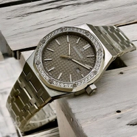 Audemars Piguet | Luxury Gold Colour | Luxurybrandzone| 
