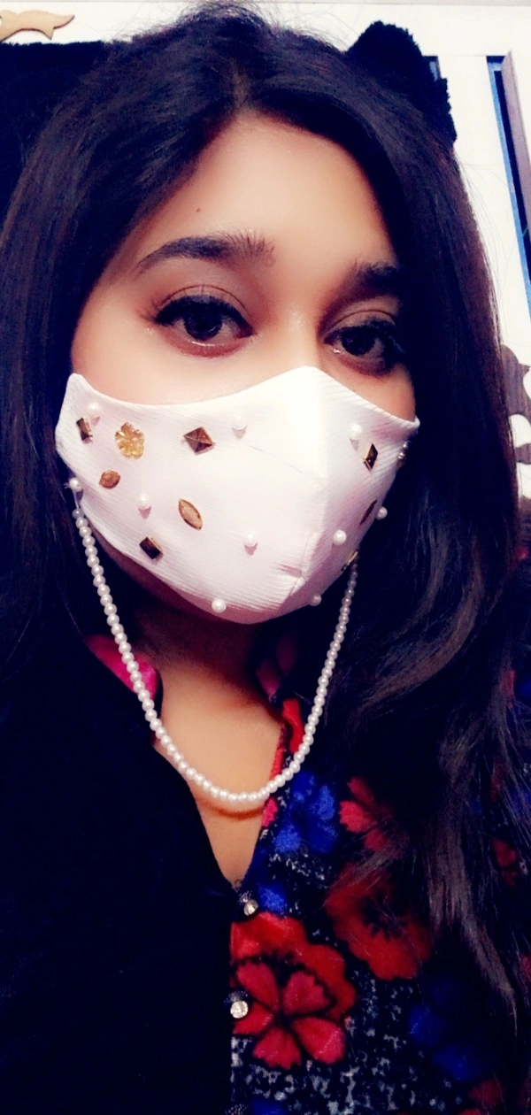 Spk "Pearl Embellished luxury cotton silk pearl chained mask" - White, Customized